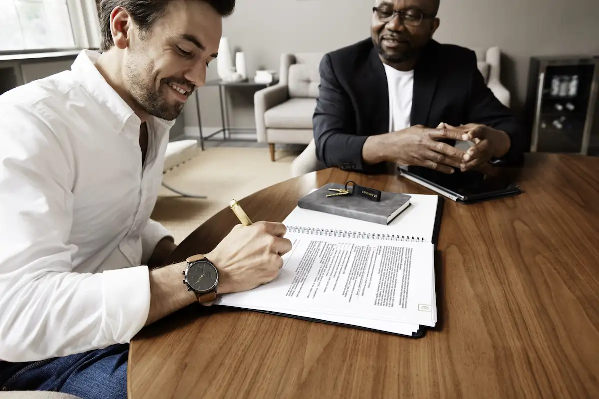CENTURY 21 Edge financing